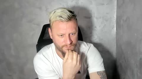 alexyno2022 ONLYFANS online show from 04/09/26, 11:04