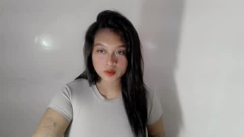 Snapshot of aleysia69 chatting on 10/11/25, 01:05 MARIE online show from 10/11/25, 01:05