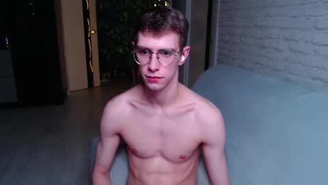 Snapshot of alfie_evanss chatting on 09/26/25, 12:03 Alfie online show from 09/26/25, 12:03