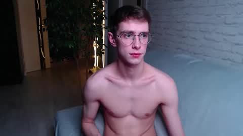 Snapshot of alfie_evanss chatting on 10/04/25, 04:10 Alfie online show from 10/04/25, 04:10