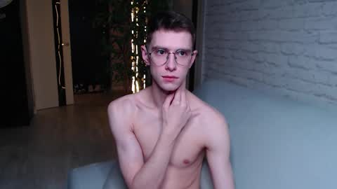 Snapshot of alfie_evanss chatting on 10/26/25, 04:35 Alfie online show from 10/26/25, 04:35