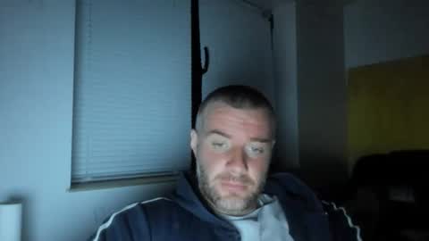 alfiesolomons87 online show from 04/15/26, 07:32