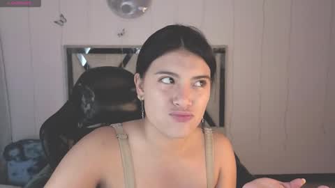 Carolina Join The Fan Club  online show from 12/15/25, 02:16