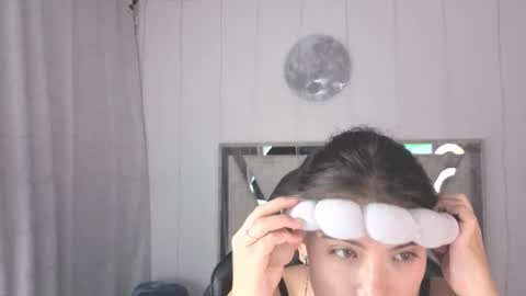 Carolina Join The Fan Club  online show from 03/22/26, 11:19