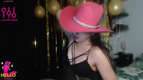 Snapshot of alguien_mas01 chatting on 07/18/26, 12:48 cami online show from 07/18/26, 12:48