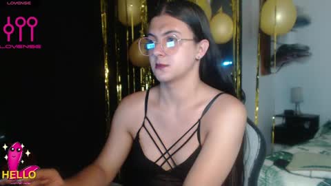 Snapshot of alguien_mas01 chatting on 07/18/26, 12:53 cami online show from 07/18/26, 12:53