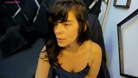 Snapshot of ali3martin chatting on 07/23/26, 12:03 Ali online show from 07/23/26, 12:03