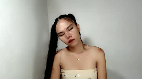 Snapshot of aliahadams chatting on 11/06/25, 07:20 ALIAH online show from 11/06/25, 07:20