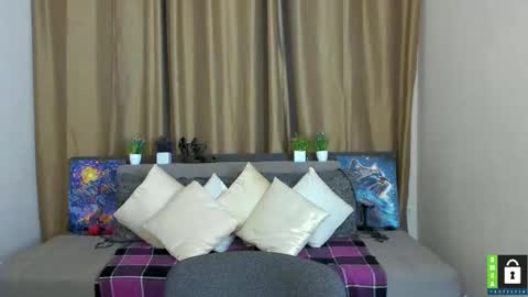 Alianna online show from 11/19/25, 06:35