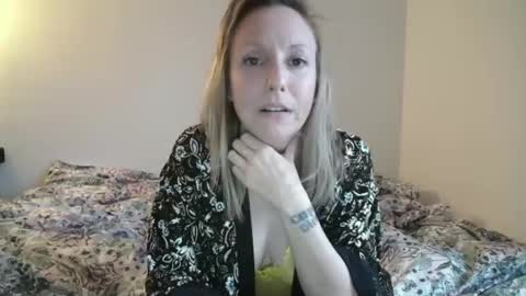 Snapshot of alice8363 chatting on 12/05/24, 02:55 Alice online show from 12/05/24, 02:55