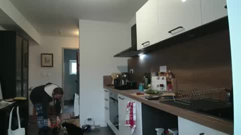 Snapshot of alice8363 chatting on 12/08/24, 12:08 Alice online show from 12/08/24, 12:08