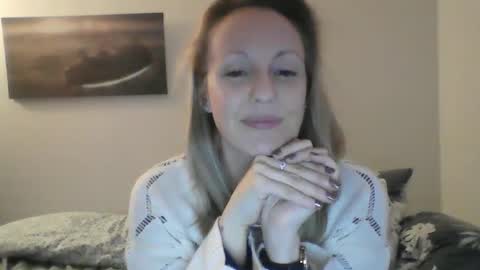 Snapshot of alice8363 chatting on 12/12/24, 04:10 Alice online show from 12/12/24, 04:10