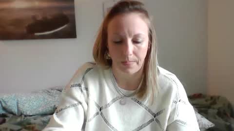 Snapshot of alice8363 chatting on 12/13/24, 10:30 Alice online show from 12/13/24, 10:30