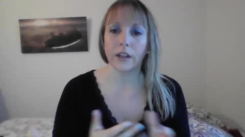 Snapshot of alice8363 chatting on 01/08/25, 08:49 Alice online show from 01/08/25, 08:49