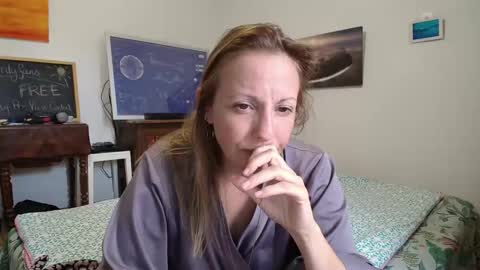 Snapshot of alice8363 chatting on 09/28/25, 08:52 Alice online show from 09/28/25, 08:52