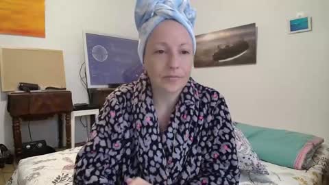 Snapshot of alice8363 chatting on 10/11/25, 07:07 Alice online show from 10/11/25, 07:07