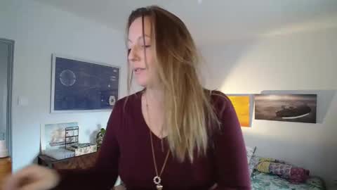 Snapshot of alice8363 chatting on 11/02/25, 09:11 Alice online show from 11/02/25, 09:11