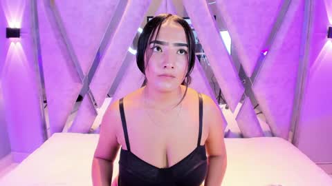 alice_26__ online show from 05/19/26, 07:42