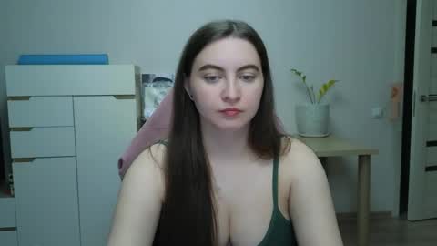 Snapshot of alice_________________________ chatting on 04/21/26, 07:06 Alice online show from 04/21/26, 07:06