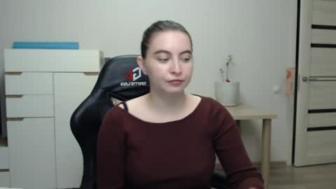 Snapshot of alice_________________________ chatting on 05/26/26, 07:10 Alice online show from 05/26/26, 07:10