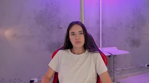 Snapshot of alice__susan chatting on 02/17/26, 09:21 Alice Susan online show from 02/17/26, 09:21