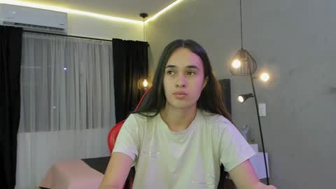 Snapshot of alice__susan chatting on 05/07/26, 07:52 Alice Susan online show from 05/07/26, 07:52