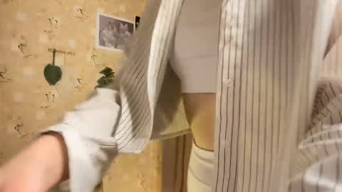 Snapshot of alice_alarcon chatting on 11/27/25, 09:28 Hey Im Alice online show from 11/27/25, 09:28