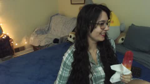 Snapshot of alice_asks chatting on 12/02/24, 06:20 Alice Asks online show from 12/02/24, 06:20