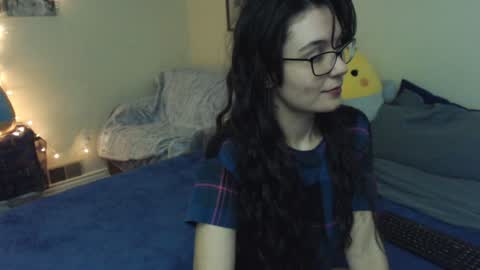 Snapshot of alice_asks chatting on 12/03/24, 06:04 Alice Asks online show from 12/03/24, 06:04