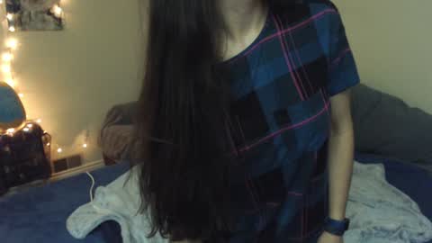 Snapshot of alice_asks chatting on 12/14/24, 04:34 Alice Asks online show from 12/14/24, 04:34