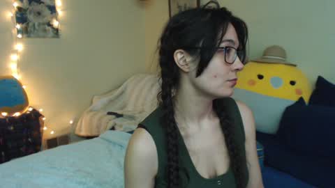 Snapshot of alice_asks chatting on 01/17/25, 11:51 Alice Asks online show from 01/17/25, 11:51