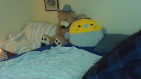 Alice Asks online show from 02/05/25, 03:02