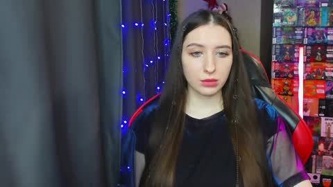 Snapshot of alice_bailey chatting on 12/27/24, 04:21 Alice online show from 12/27/24, 04:21