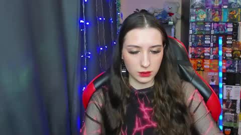 Snapshot of alice_bailey chatting on 02/14/25, 12:36 Alice online show from 02/14/25, 12:36