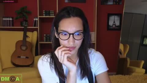 Snapshot of alice_bane chatting on 12/19/24, 04:35 A R Y A  T I A online show from 12/19/24, 04:35