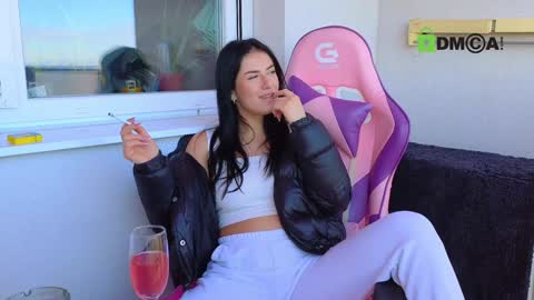 Snapshot of alice_bane chatting on 01/28/25, 10:56 A R Y A  T I A online show from 01/28/25, 10:56