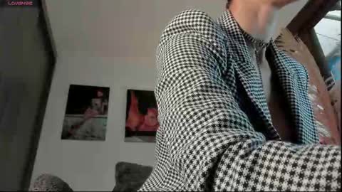 Alice  online show from 10/14/25, 02:18