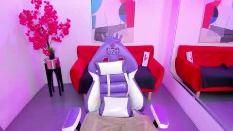 Alice  online show from 02/20/25, 03:19