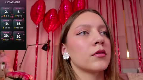 Snapshot of alice_charmy chatting on 02/14/25, 02:12 Alice in Wonderland online show from 02/14/25, 02:12