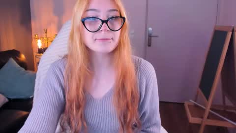 Snapshot of alice_clark13 chatting on 11/24/25, 08:14 Alis online show from 11/24/25, 08:14