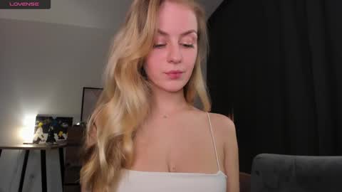 Snapshot of alice_dias chatting on 02/11/25, 02:24 alice_dias online show from 02/11/25, 02:24