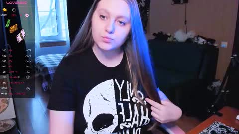 Alice 3 online show from 11/25/25, 12:05