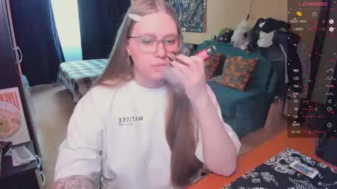 Alice 3 online show from 05/05/26, 10:56