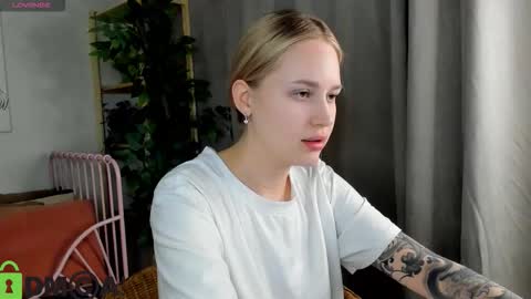 Alice online show from 12/14/25, 10:47