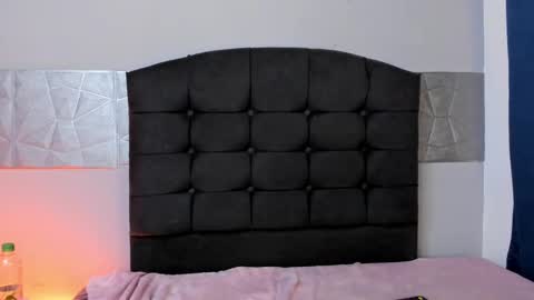 Snapshot of alice_evans_lov chatting on 01/14/25, 07:06 Alice Evans online show from 01/14/25, 07:06