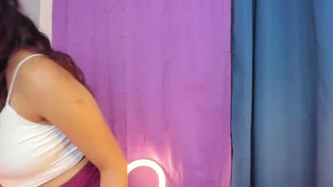 Snapshot of alice_evans_lov chatting on 02/07/25, 05:10 Alice Evans online show from 02/07/25, 05:10