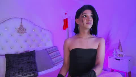 Snapshot of alice_graay_ chatting on 12/27/24, 06:46 Alice Graay online show from 12/27/24, 06:46