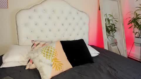 Snapshot of alice_graay_ chatting on 09/26/25, 08:35 Alice Graay online show from 09/26/25, 08:35