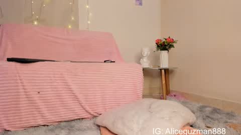 ALICE    Alice guzman online show from 03/09/25, 08:42