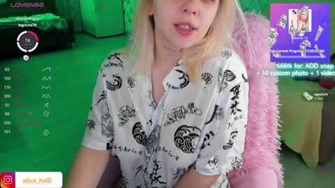 Snapshot of alice_halle chatting on 12/04/24, 08:45 alice_halle online show from 12/04/24, 08:45